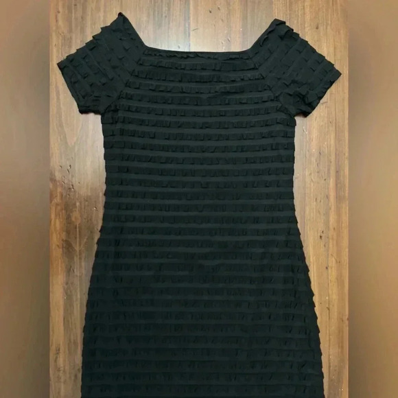 Frank Lyman Design Ruffle Dress Size 6 Ruffles Midi Lined Stretch Square Modest - Picture 5 of 13